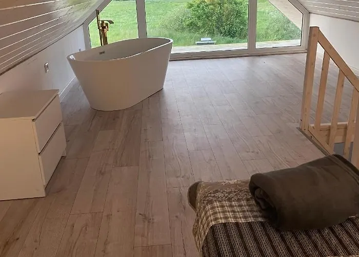 Nyaraló Mewaewa Przystan Na Relaks Jezierzany